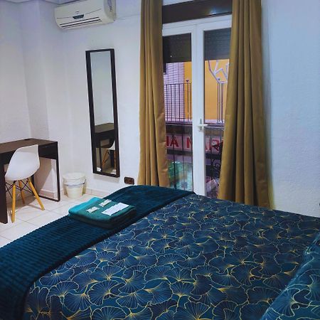 Barbieri Granada Pension Buitenkant foto